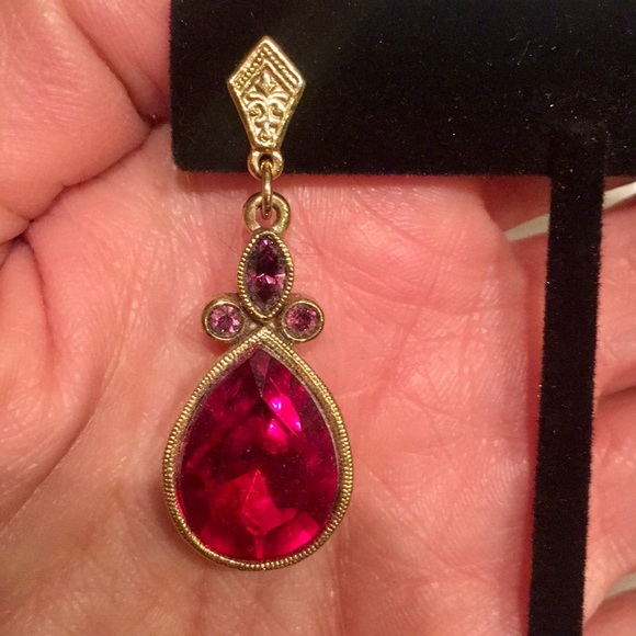 Vintage Teardrop Earrings - Picture 2 of 4